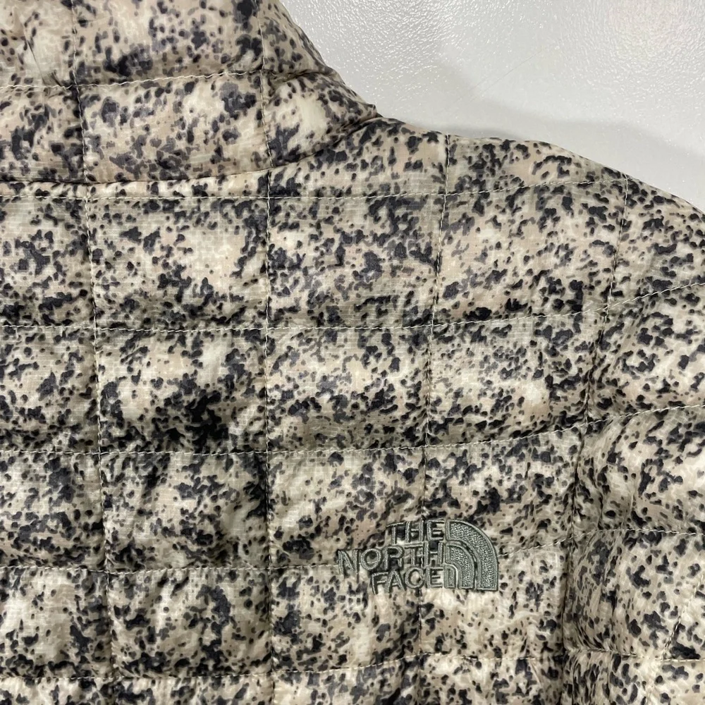 The North Face Black and Gray Tan Patterned Jacket Size Large